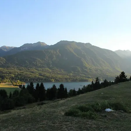 Na Vasi Bohinji-tó