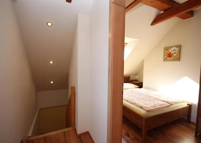 娜瓦西公寓 公寓 *